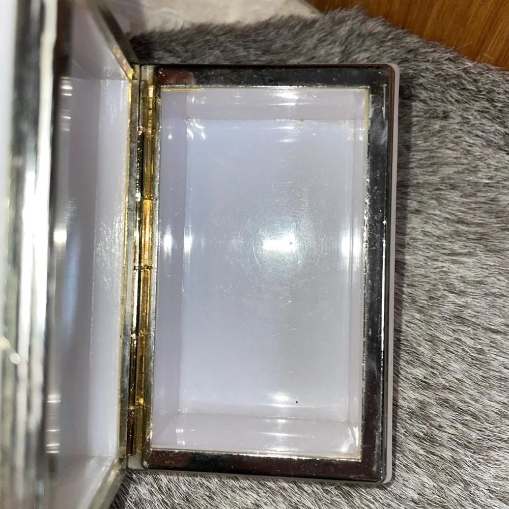 1984 Vintage Pink Lucite Acrylic Cosmetic‎ Trinket Jewelry Box with Flowers